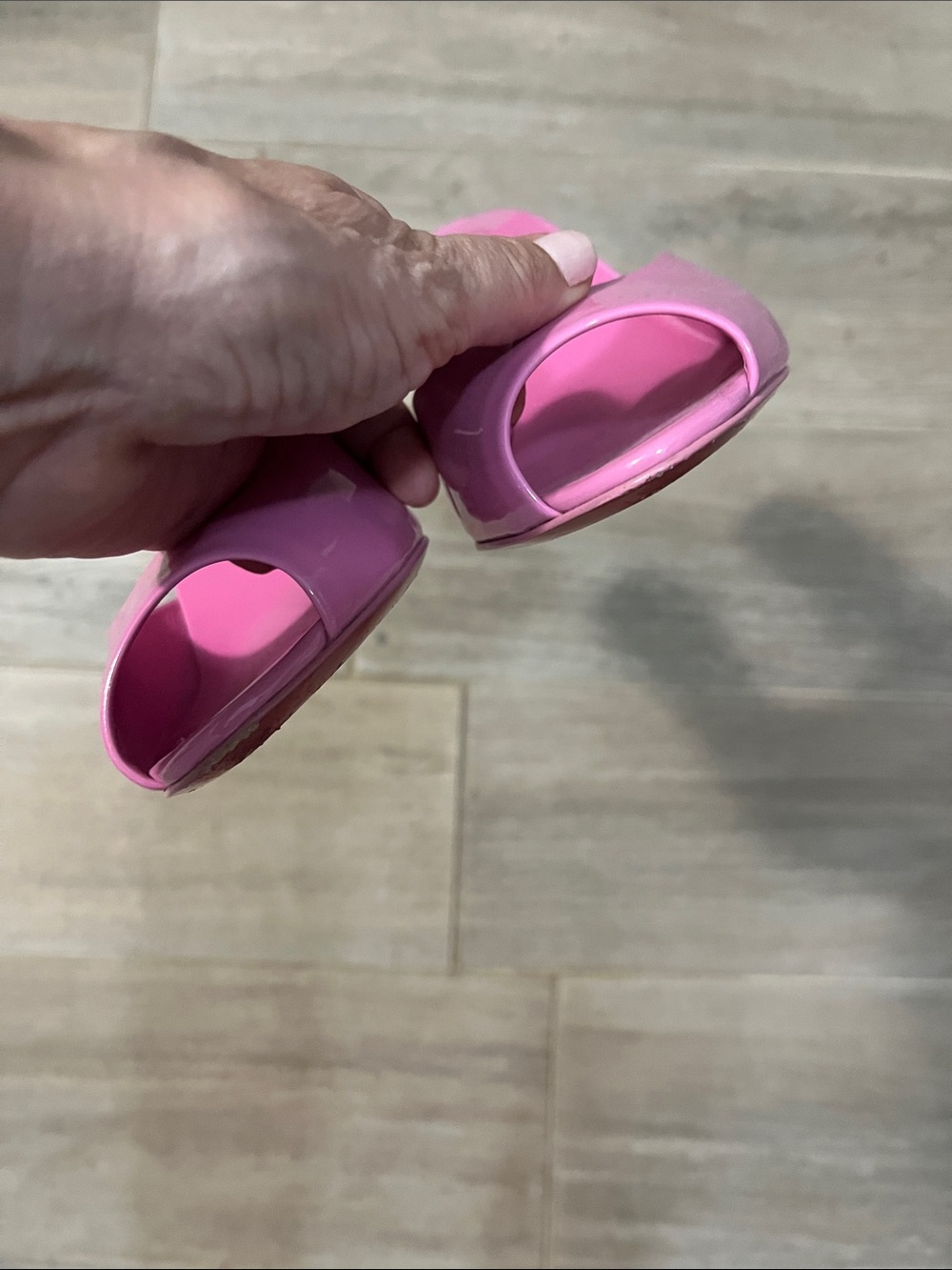 Christian Louboutin Pink Patent Open-Toe Mules Me Dolly - Picture 8 of 12